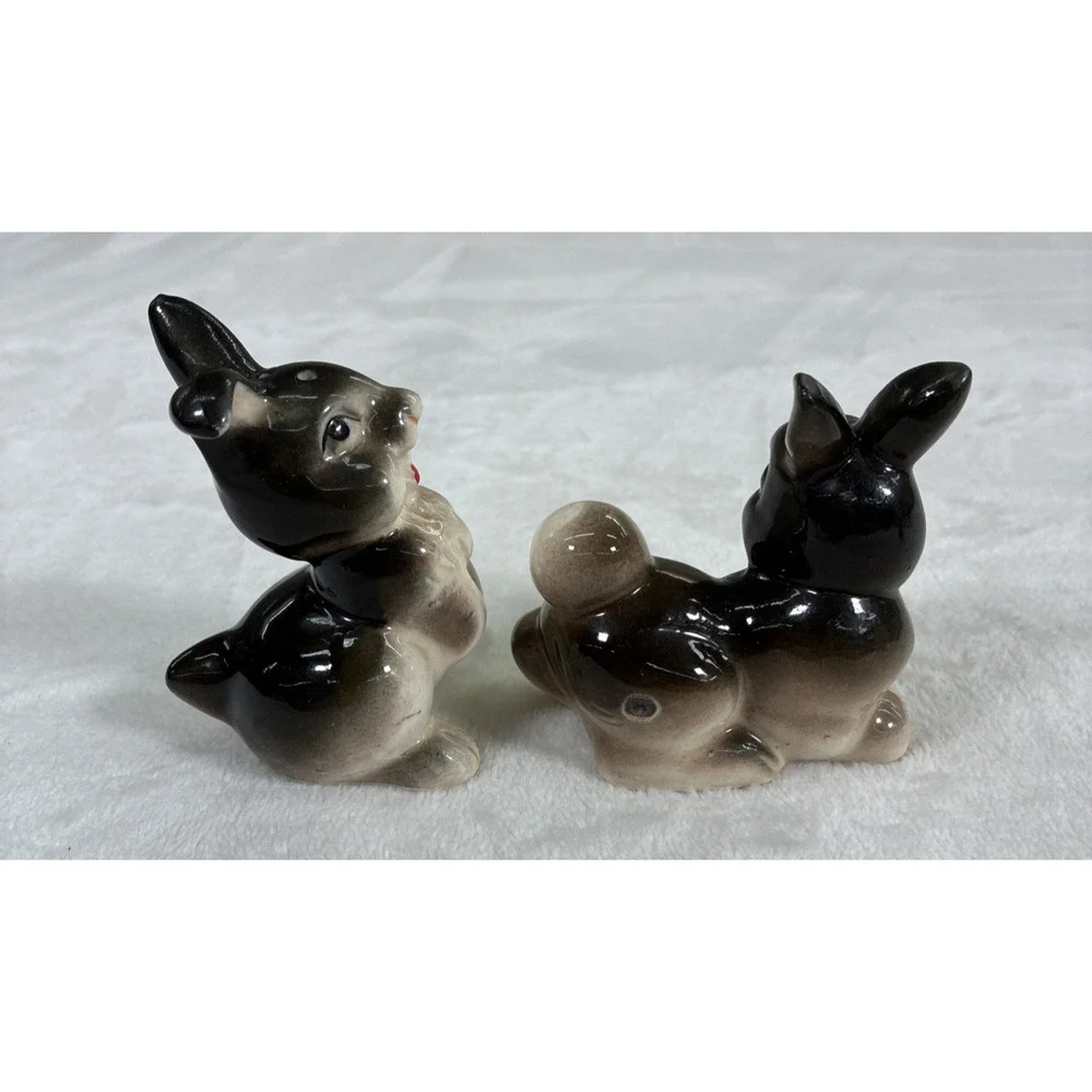 Vtg Thumper Bunny Rabbit Salt & Pepper Shakers Japan MCM Anthropomorphic Chrty